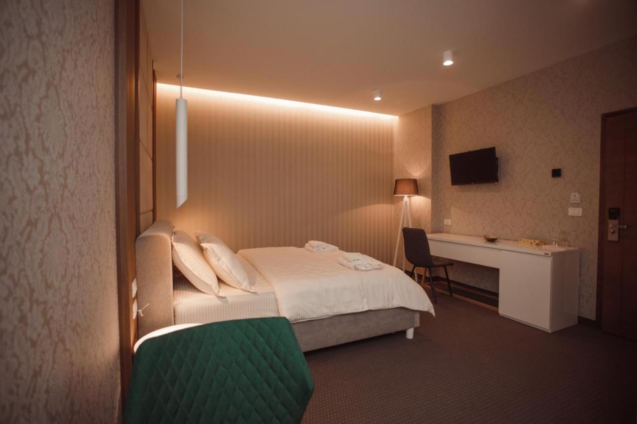 Hotel Chicago Shkodër Eksteriør billede