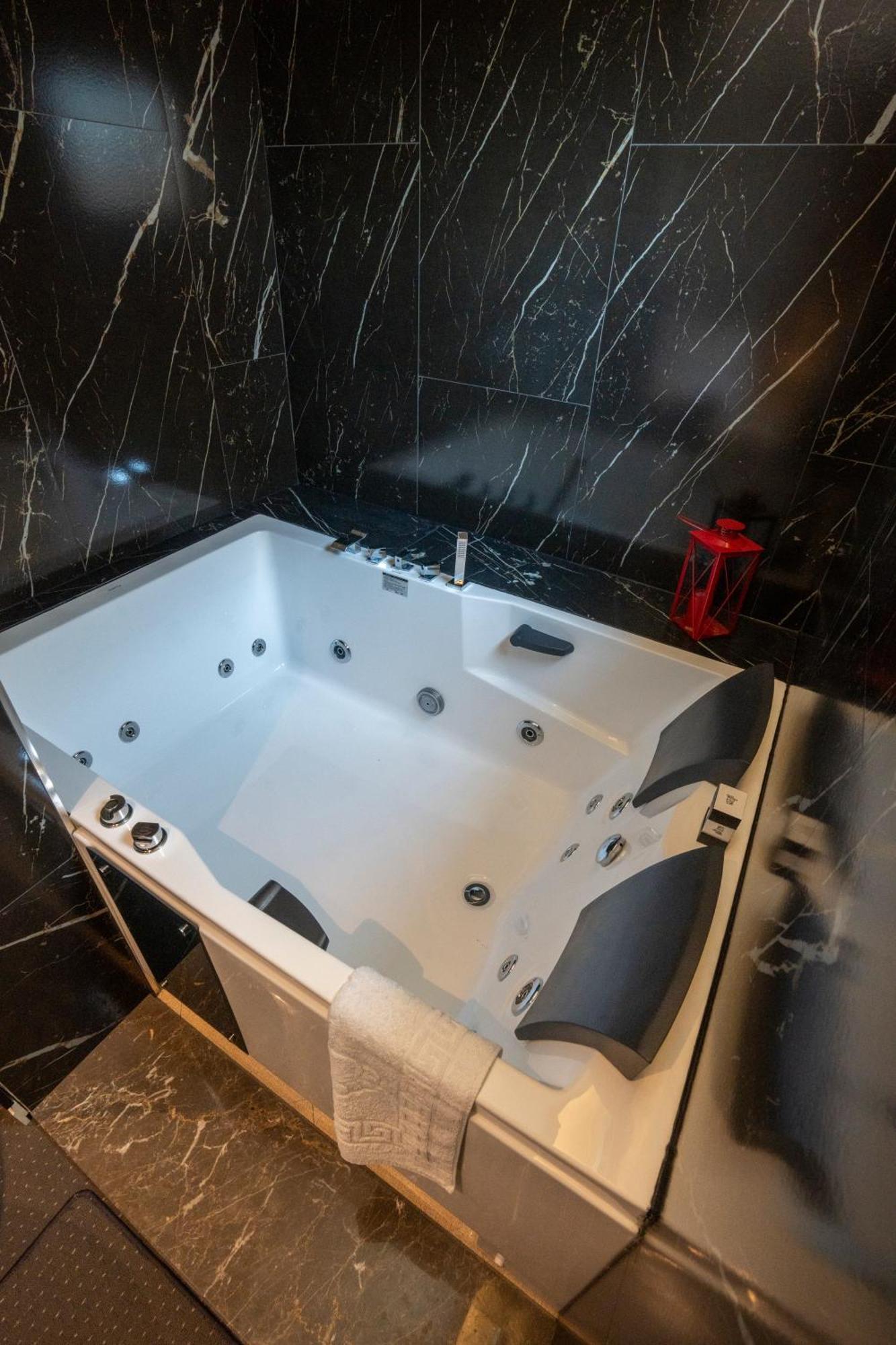 Hotel Chicago Shkodër Eksteriør billede