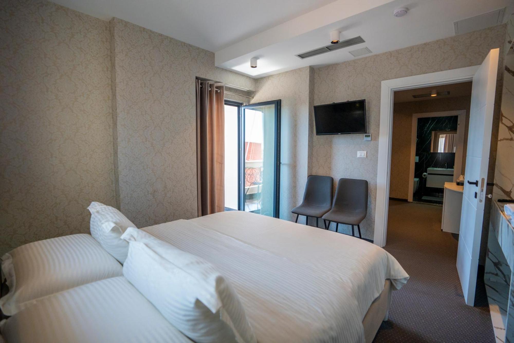 Hotel Chicago Shkodër Eksteriør billede