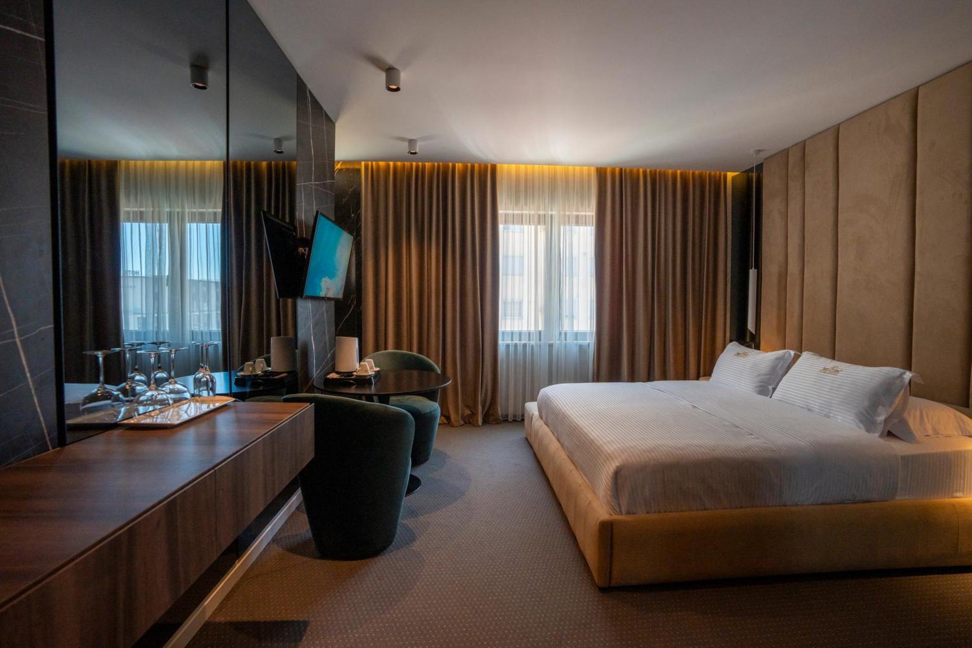 Hotel Chicago Shkodër Eksteriør billede