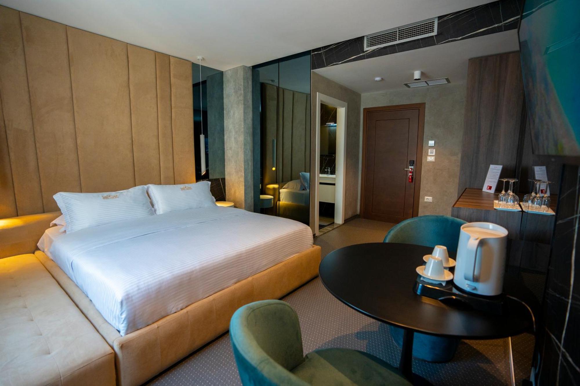 Hotel Chicago Shkodër Eksteriør billede